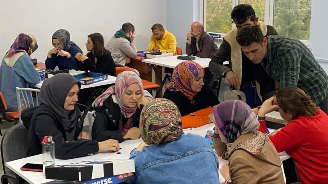 ÖĞRETMENLERİMİZLE AKIL VE ZEKA OYUNLARI YOLCULUĞU BAŞLADI